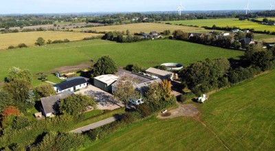 Perfektes Zuhause für Mensch und Tier – Großes Haus, Ställe und 3 Hektar eigenem Weideland