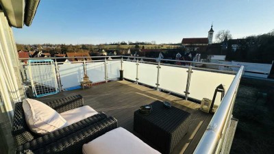 Sonnige 3,5 Dachgeschoss-Wohnung mit Traum-Dachterrasse und herrlichem Weitblick