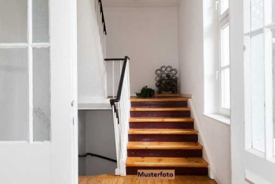Maisonette-Wohnung mit Garage