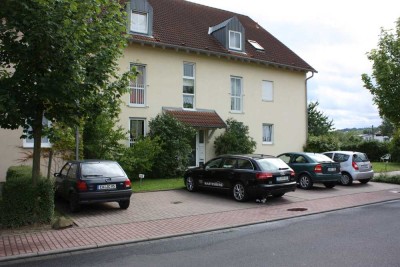 Günstige, gepflegte 2-Raum-Wohnung mit Balkon in Eisenach-Stregda