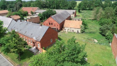 Attraktives Wohnhaus mit Remise und zusätzlichem Grundstück in Kletzke