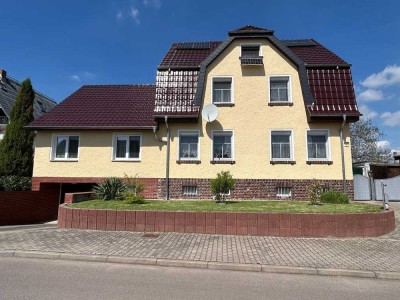 Charmantes Einfamilienhaus mit Einliegerwohnung mit großem Grundstück im Bad Lauchstädt