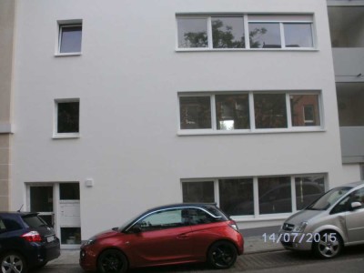 3 Zimmer, offene Küche, 2 Bäder über 2 Etagen mit Loggia