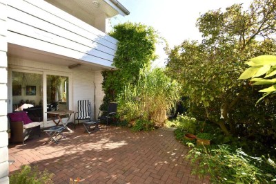 Tornesch - großzügig und komfortabel: Einfamilienhaus mit Loggia, Sonnenterrasse, Garten u. Carport!