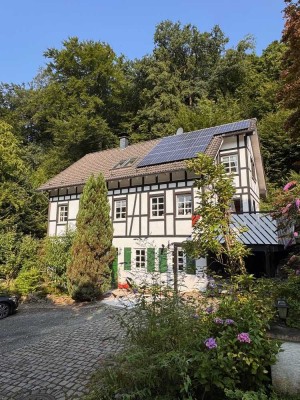 Einzigartiges Fachwerkhaus mit vielseitiger Nutzung in Much