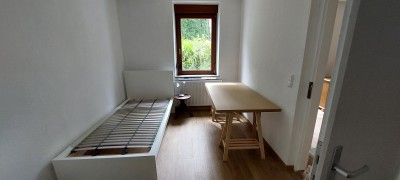 Gemütliches WG-Zimmer mit allen Annehmlichkeiten einer kompletten Wohnung