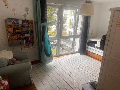 2 Zimmer mit Bad (ganze Etage) in 3 stückigem 135qm Townhouse zur Untermiete