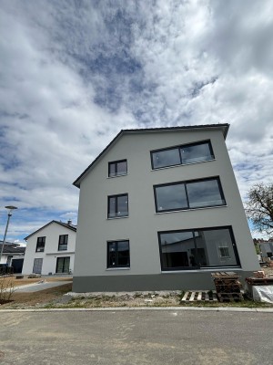 Moderne Neubauwohnung, 107qm, DG, 4 Zi.,