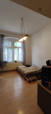 Gemütliches Zimmer in Altbauwohnung mit zwei Bädern, Küche, Waschmaschine