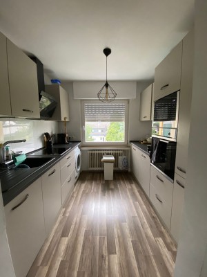 Helle 3-Zimmer-Wohnung mit großem Balkon, Markisen und Garage in Troisdorf-Sieglar – Wilhelm-Busch-Straße 32