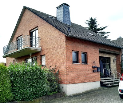 Freistehendes Haus mit schönem Südgarten für eine Familie in Rees