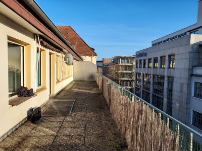 Neu renovierte 2 Zi. Whg. 64 m²! TOP-LAGE Alt-Saarbrücken! Große Dachterrasse 40 m²!