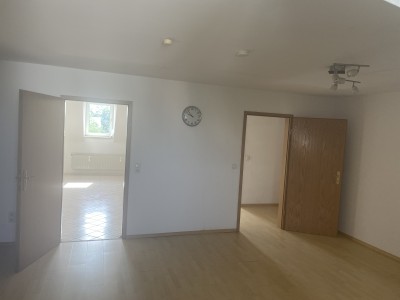 DG 1-Raumwohnung 62,92 m² Schlosschemnitz 250 € KM incl. Küche