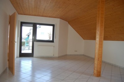 helle Dachgeschosswohnung 96 qm