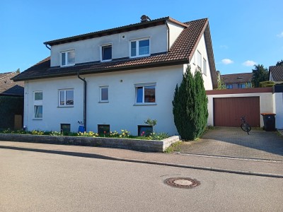 Ruhige 4-Zi-Wohnung mit Garten, Garage - ideal für Familien