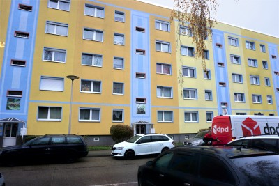 2-Zimmer im 4. OG mit großem Balkon und Blick auf Salbker Seen