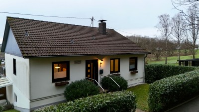 Haus mit Einliegerwohnung in wundervoller Lage