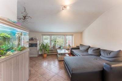 Große 4 Zimmer Maisonette-Wohnung mit Garten und Garage