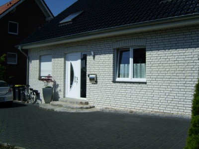 Moderne, ruhige 66 m² Maisonette Wohnung im 1.OG inkl. Klimaanlage+PKW-Stellplatz