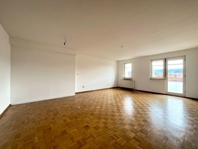 Großzügige 2-Raum-Wohnung mit Balkon, EBK und TG-Platz