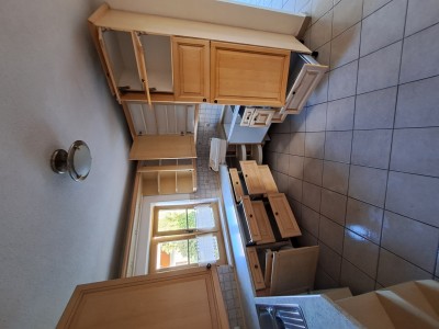 vermiete 3,5 Zimmer Erdgeschosd Wohnung