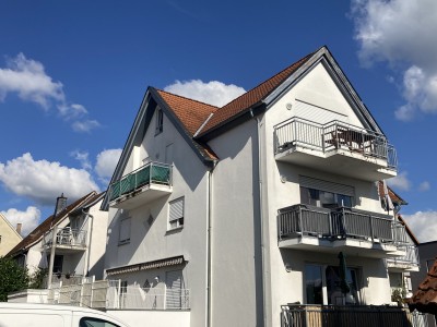 Gründau-Lieblos: 2 Zimmer Single Wohnung mit Küche und Balkon