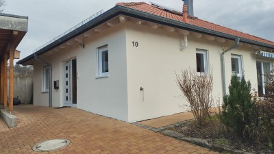 Bungalow mit Garten in Jagsthausen verfügbar nach Vereinbarung