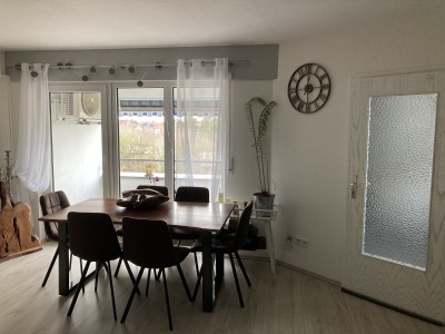 Helle 3-Zimmer-Wohnung mit EBK & Balkon