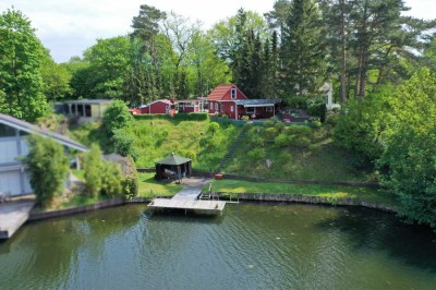 Sommer am See! Traumblick mit Skandinavien Feeling im kleinen Ferienhaus! Neubau möglich!