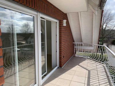 Attraktive und schöne 3-Zimmer-Dachgeschosswohnung mit Balkon in Gieboldehausen (nähe Göttingen)