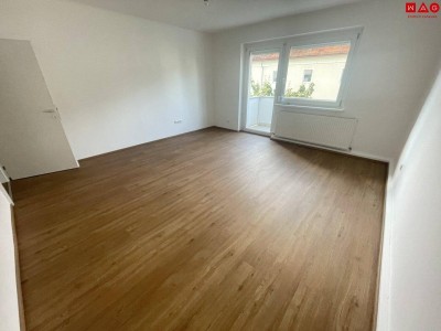 3 Zimmer-Wohnung mit südseitigem Balkon!