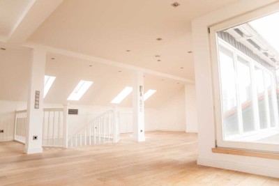 Skyline deluxe! Imposante Penthouse-Maisonette in Bestlage vom Westend!