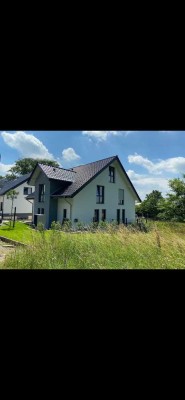 KfW 55 Haus, Neubau in zentraler Lage, viel Platz für 1 bis 3 Familien