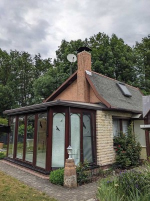 Wohnen in der Natur - möblierter Bungalow mit Wintergarten am Hohenjesarschen See in Alt Zeschdorf