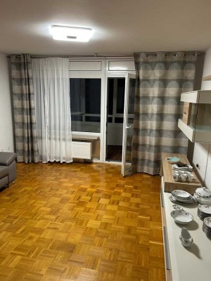 Vollständig renovierte 4-Zimmer-Wohnung mit 2 Balkon und Einbauküche in Senden