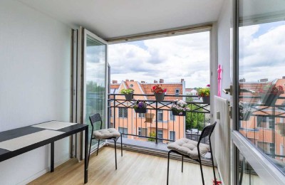 Komplett möblierte Wohnung mit sonniger Loggia