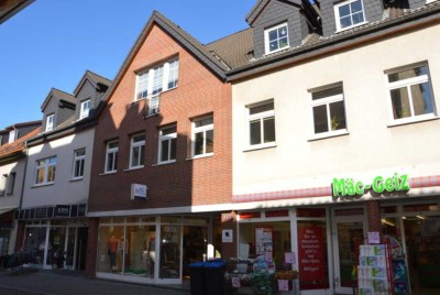 geräumig und zentral gelegene 3-Raumwohnung mit Balkon *direkt vom Vermieter*