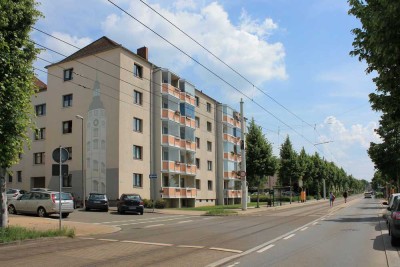 3-Raum-Wohnung im Stadtzentrum mit geräumigen Wohnzimmer