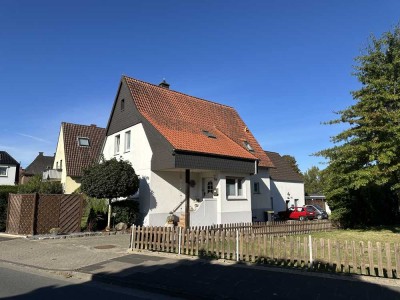 Zweifamilienhaus mit Nebengebäude im beliebten Bünde-Hunnebrock...