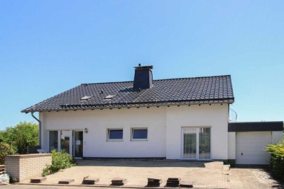 Die Sonne genießen: ETW mit Gartenmitbenutzung und kleiner Terrasse