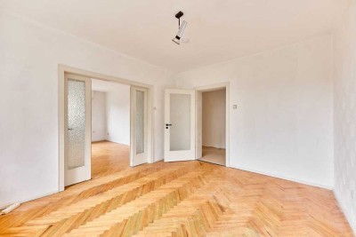 Charmante 2-Zimmer-Wohnung - Blick auf Hambacher Schloss – renovierungsbedürftig - attraktive Lage