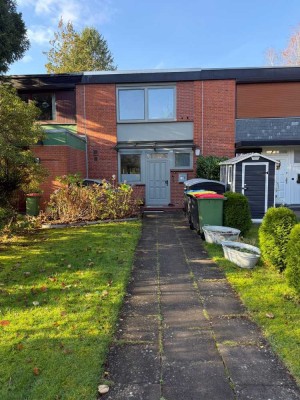 Charmantes Reihenhaus mit 3 Zimmern und Garage in Hamburg-Rahlstedt