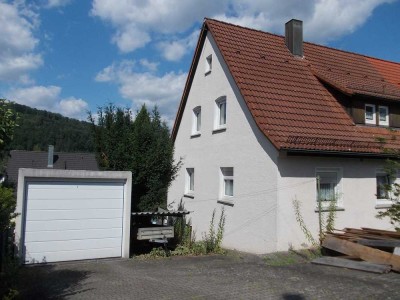 Doppelhaushälfte mit Potenzial in Aalen-Unterkochen