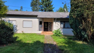 Preiswertes 7-Zimmer-Einfamilienhaus mit sehr großem Garten bzw. Bauplatz in Lebach