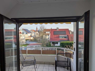 Neu Saniert - Elegante 2-Zimmer Wohnung mit Balkon im 2. OG in Plankstadt