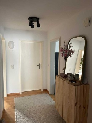 Schöne 4-Zimmer-Wohnung mit großem Garten