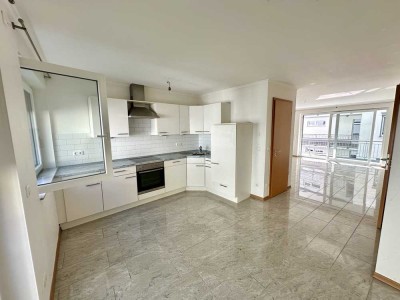 Exklusive 2,5-Zimmer-Wohnung mit Top-Innenausstattung, Balkon und EBK im Herzen von Würzburg