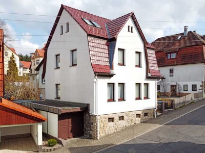 **NEUER PREIS** Leben, wo andere Urlaub machen – Geräumiges Wohnhaus mit Charme