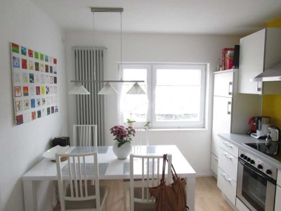 Neuwertige 3-Zimmer-Wohnung mit Balkon und Einbauküche in Kaiserslautern