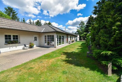 Exklusives Traumgrundstück in ruhiger Lage – Zwei Wohneinheiten, Gästehaus & viel Raum für Ideen
